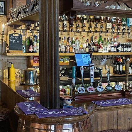 Crown Hotel ダウンハム・マーケット エクステリア 写真