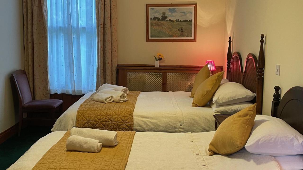 Crown Hotel ダウンハム・マーケット エクステリア 写真
