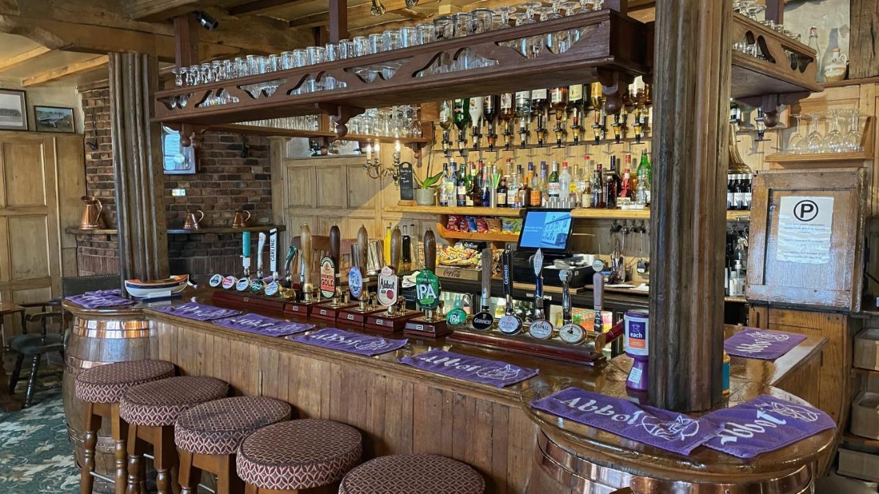 Crown Hotel ダウンハム・マーケット エクステリア 写真