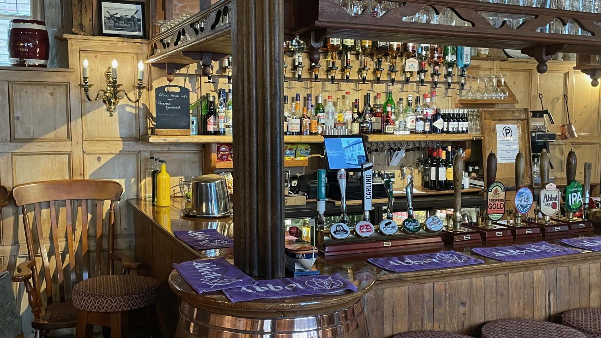 Crown Hotel ダウンハム・マーケット エクステリア 写真